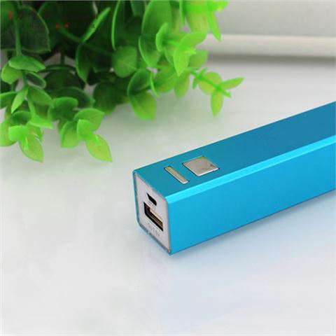 方管移動(dòng)電源2600毫安 鋁殼移動(dòng)電源定制LOGO