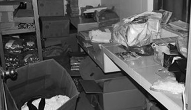 臟亂差的生產(chǎn)環(huán)境，規(guī)模小，不合格的生產(chǎn)線(xiàn)